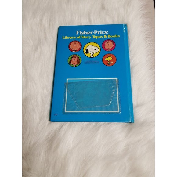 Shes A Good Skate Charlie Brown Book - Picture 4 of 4